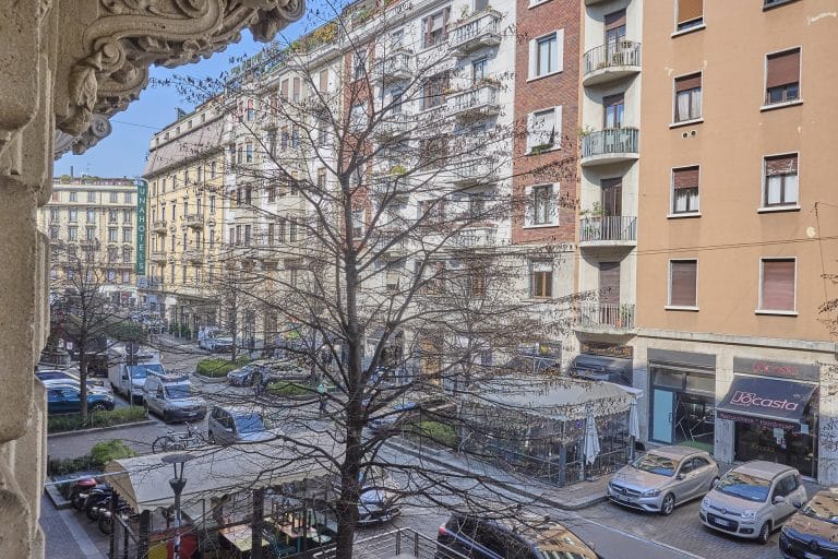 VIA OZANAM 80545 copia