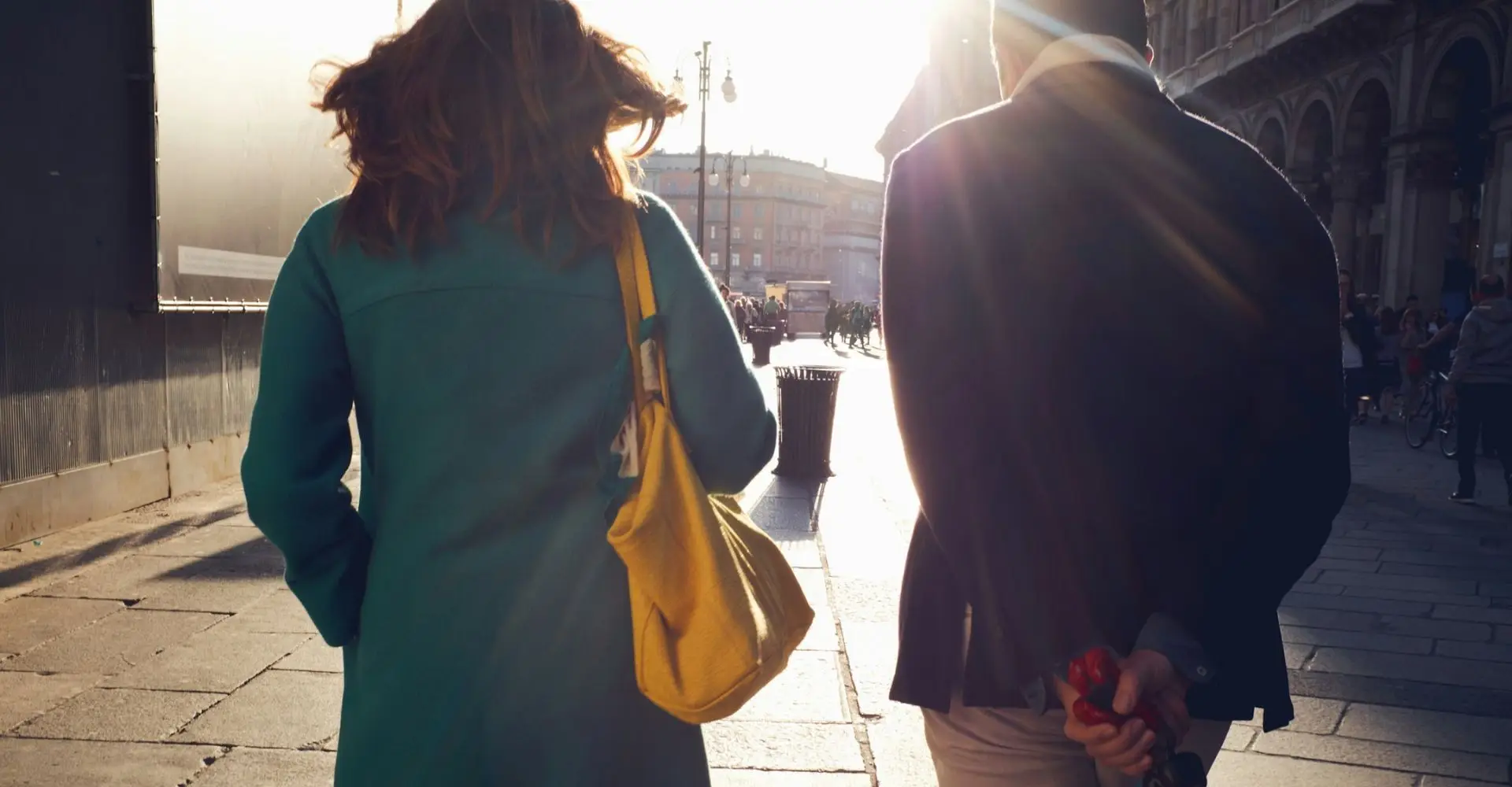 central-milan-apartments-walking